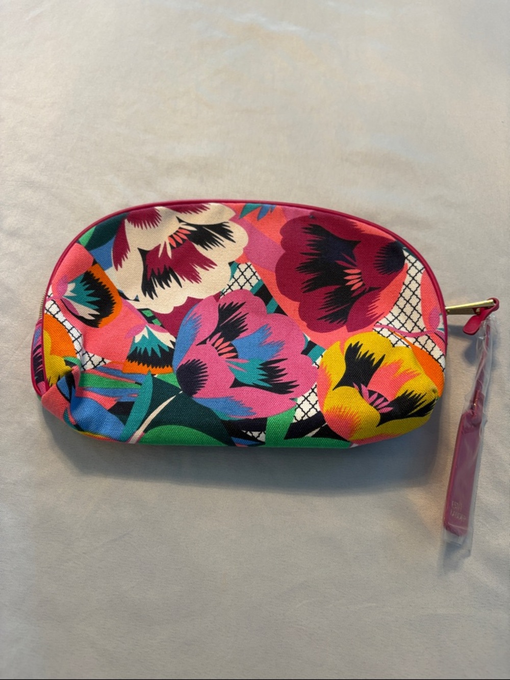 NWT Estee Lauder Cosmetic Pouch